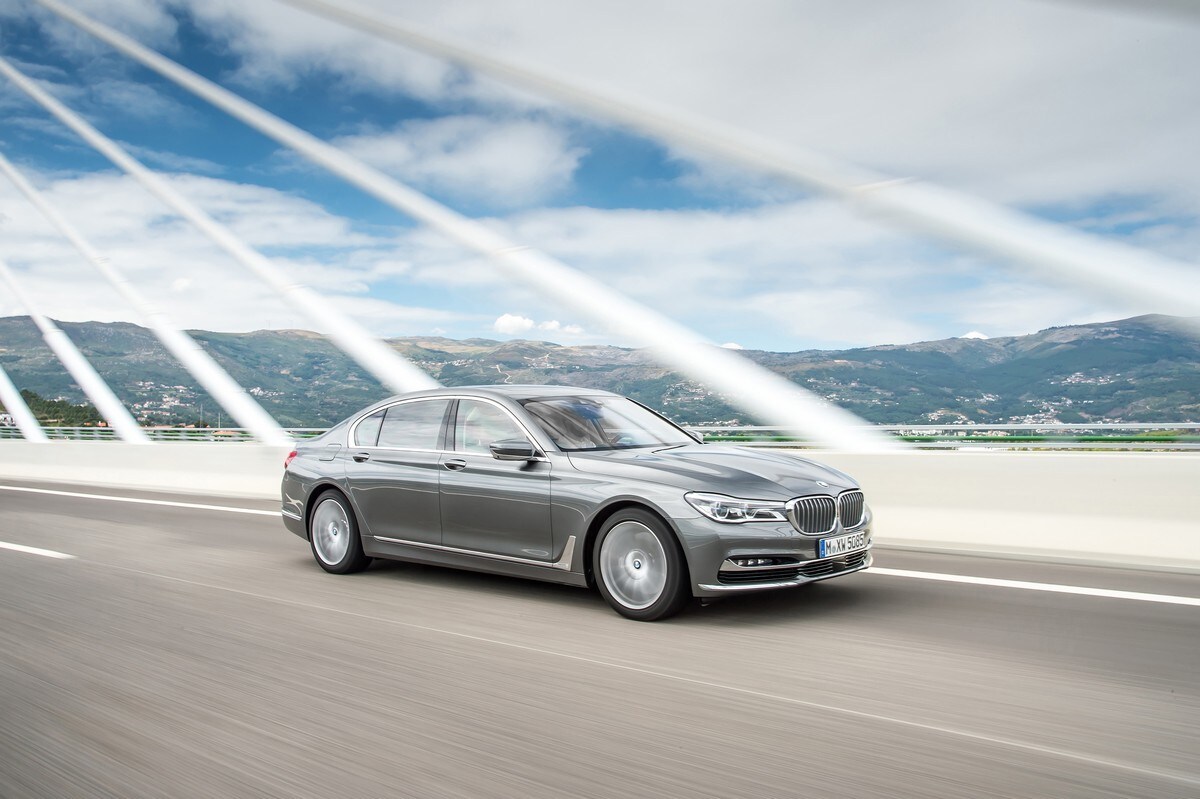 BMW, le nuove M Performance e la Serie 7 con 4 turbo