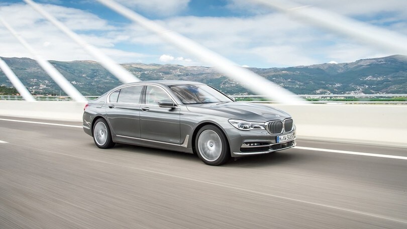 BMW, le nuove M Performance e la Serie 7 con 4 turbo