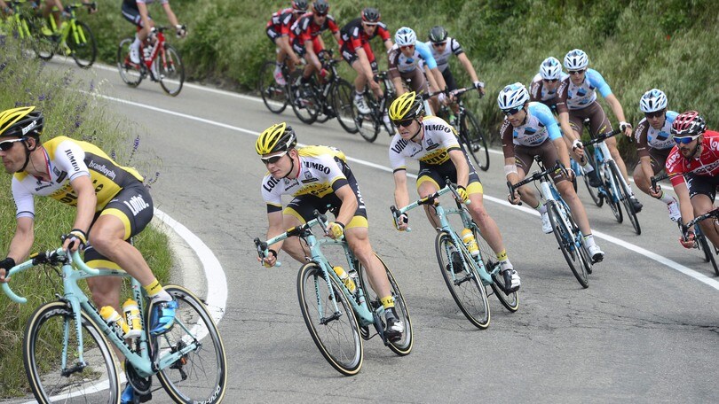 Giro, exploit di Ciccone. Jungels nuova maglia rosa