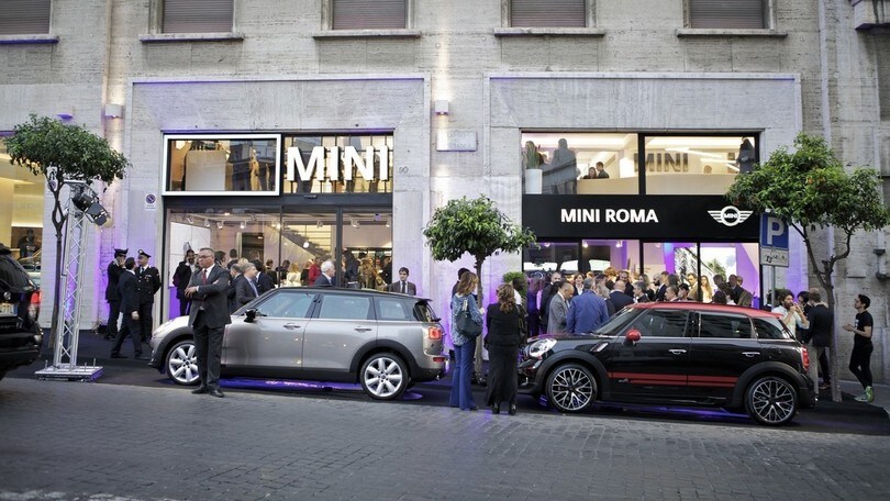 Mini apre nuovo showroom a Roma in via Barberini