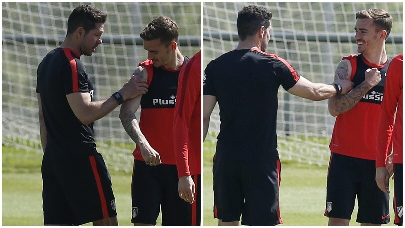 Atletico Madrid, Simeone guarda il tatuaggio di Griezman in allenamento