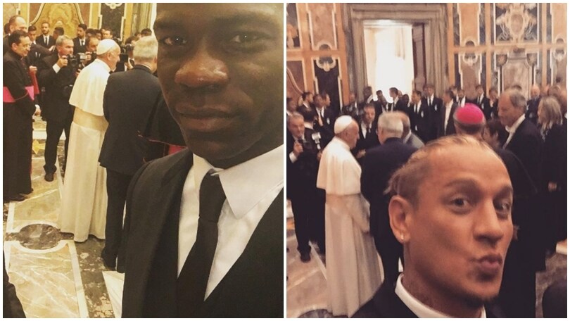 Juve e Milan in Vaticano: Mexes e Balotelli postano la foto con il Papa