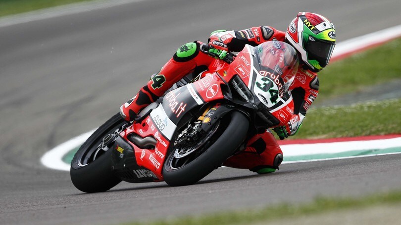 SBK Ducati, Giugliano: «Spero che a Donington non piova»