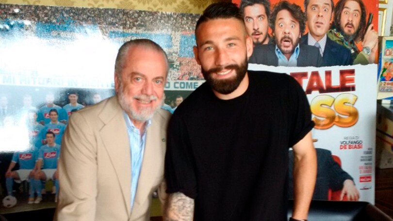 Calciomercato, De Laurentiis annuncia Tonelli: «Benvenuto nel mondo Napoli»
