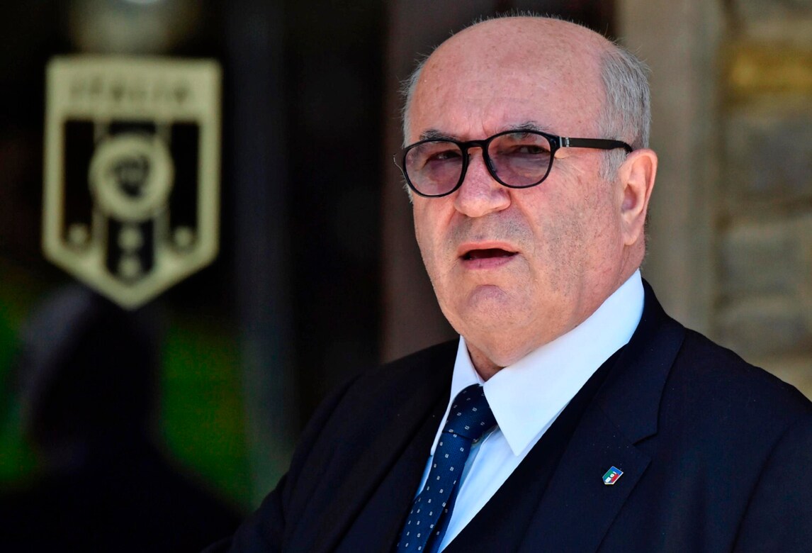 Italia, Tavecchio: «Ventura nuovo ct? Fretta cattiva consigliera»