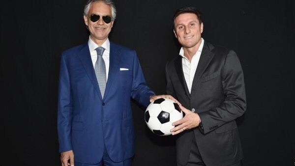 Anche Pelè tra le stelle al "Bocelli & Zanetti Night" del 25 maggio. E poi Mourinho, Lippi...