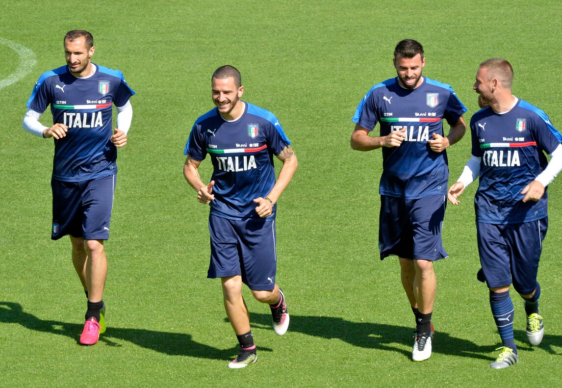 Euro 2016, Italia: De Rossi recupera e si allena in campo