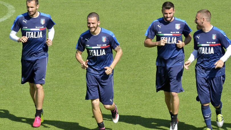 Euro 2016, Italia: De Rossi recupera e si allena in campo