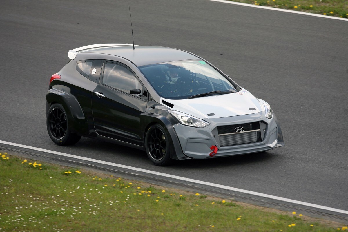 Hyundai i30 N Turbo, alla prova del Nurburgring