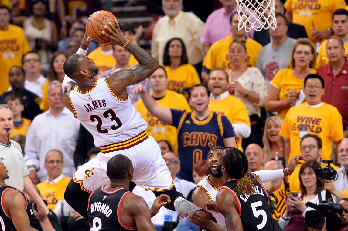 Basket, Nba: Cleveland vola in finale, trionfo a 2,00