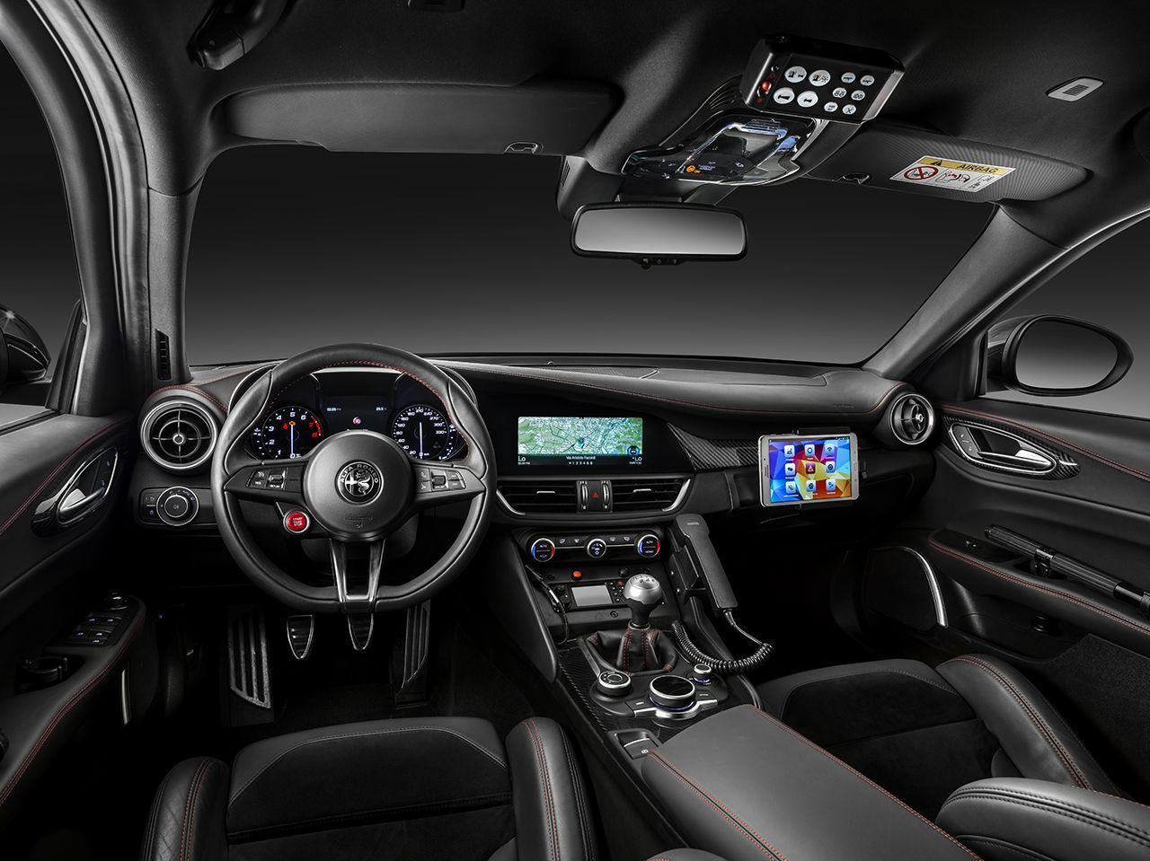 Alcantara "veste" l'Alfa Romeo Giulia