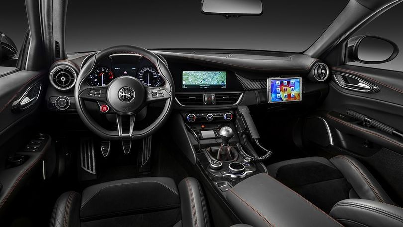 Alcantara "veste" l'Alfa Romeo Giulia