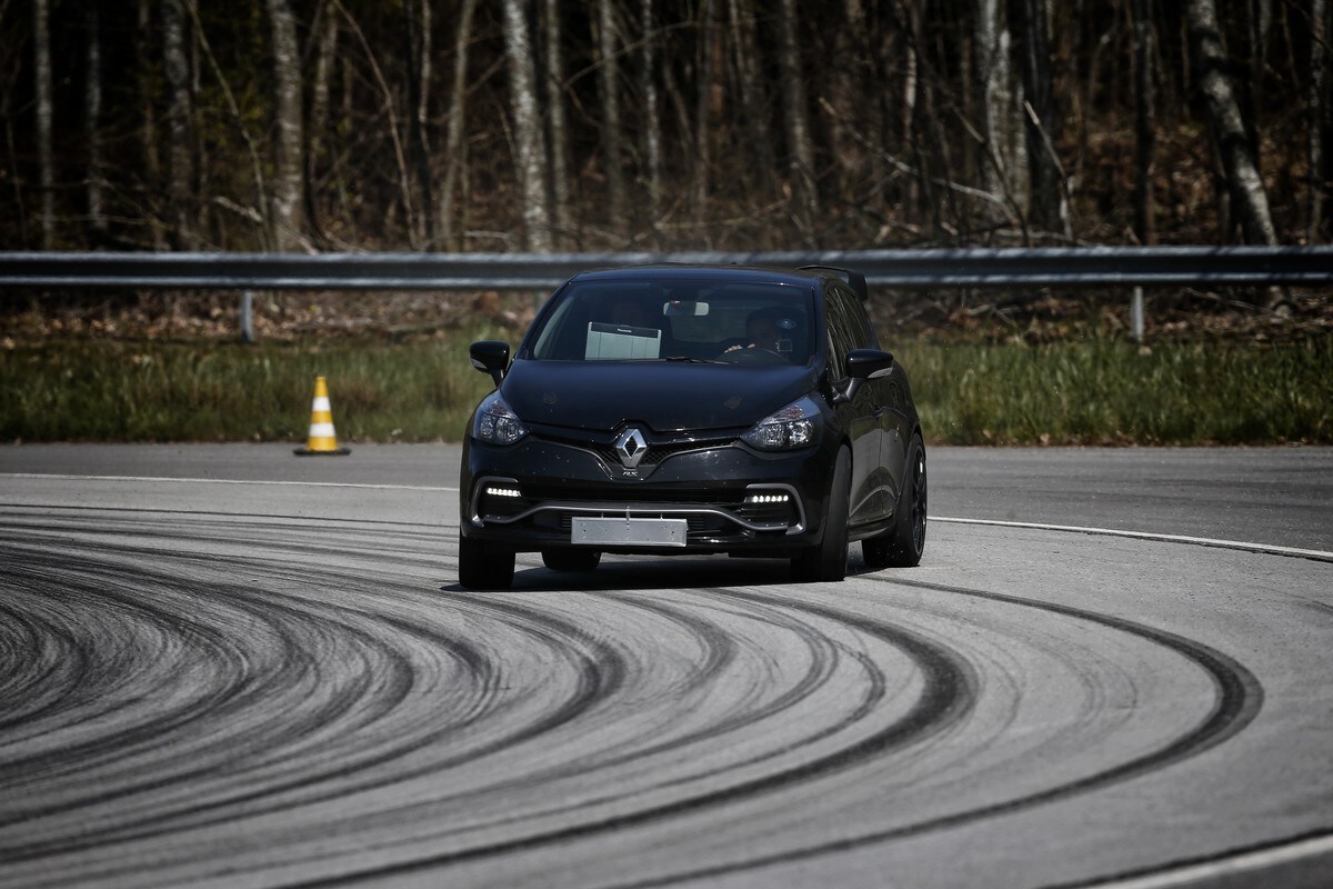 Renault Clio RS 16, iniezione di potenza