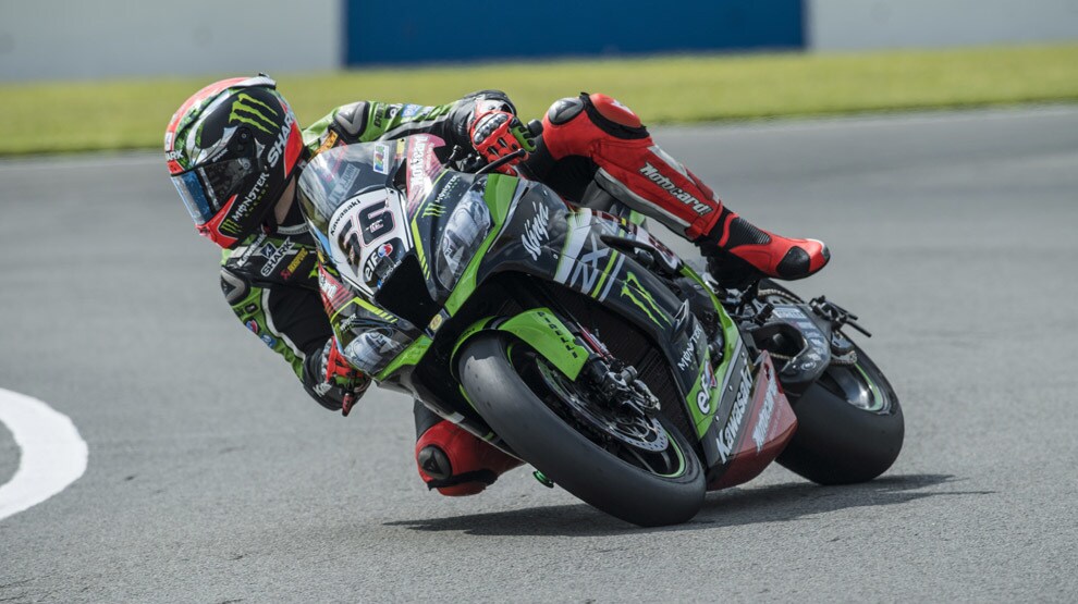 Superbike Donington: Sykes vince gara1, Giugliano è 2°