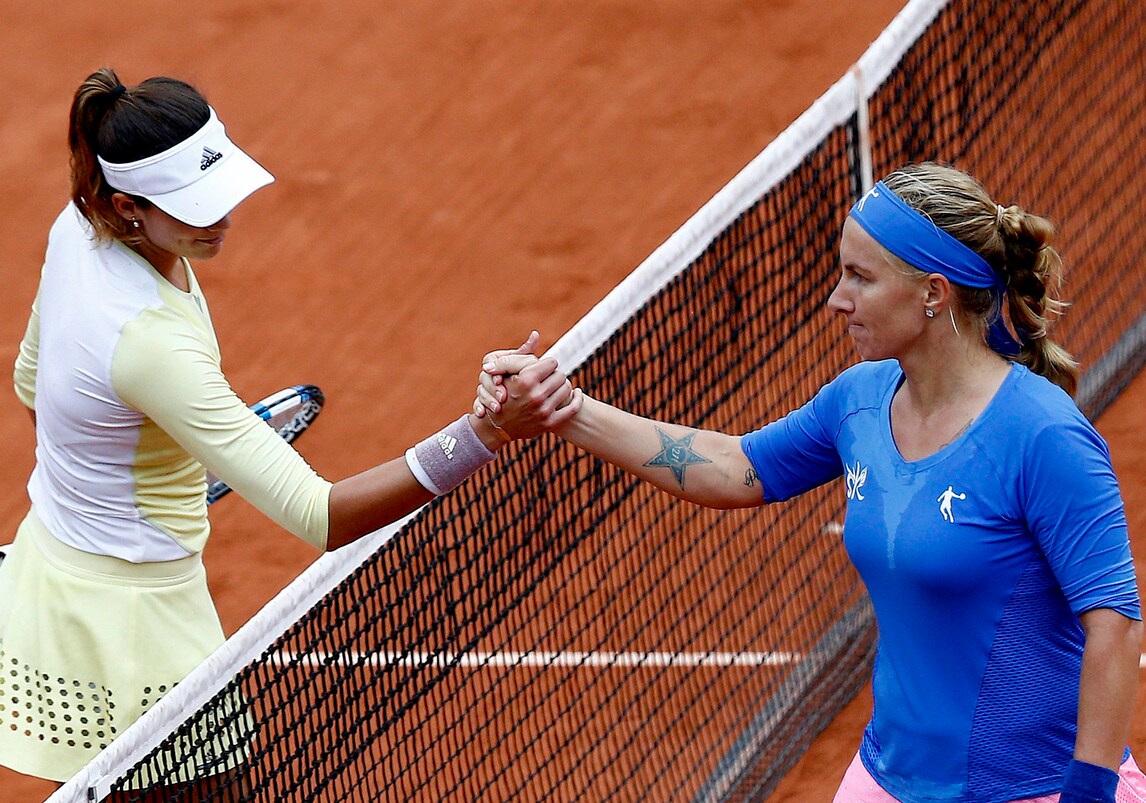 Tennis, Roland Garros: Muguruza vola ai quarti. Raonic, ko a sorpresa