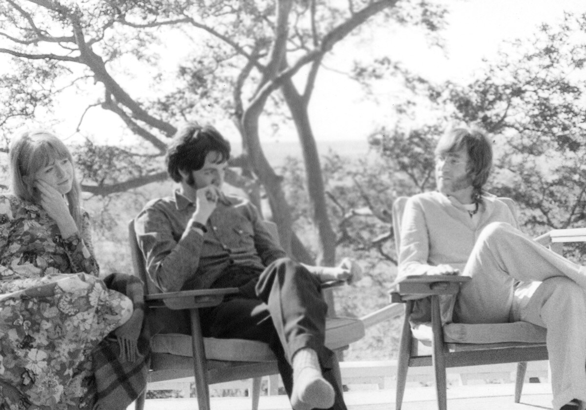I Beatles e il loro viaggio in India finiscono al museo