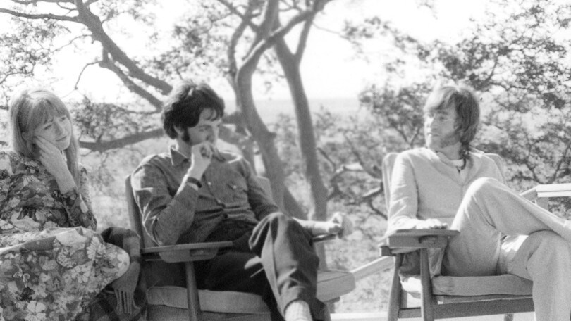 I Beatles e il loro viaggio in India finiscono al museo