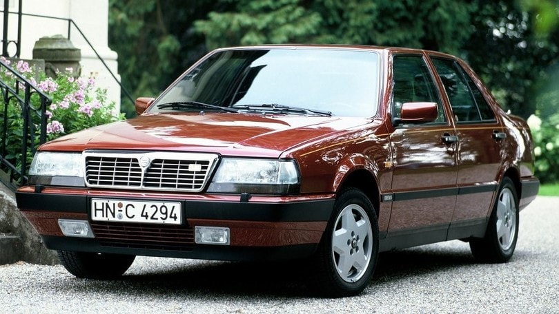 Lancia Thema 8.32 "Ferrari": foto