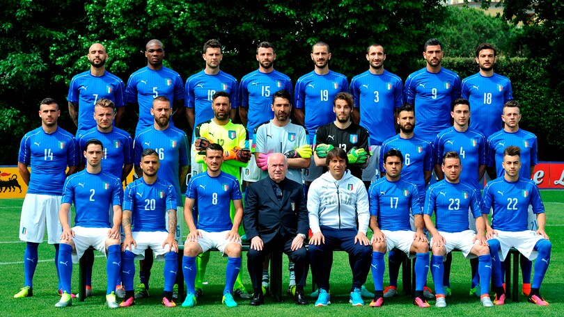 Euro 2016, Italia: tutti in posa per la foto ufficiale