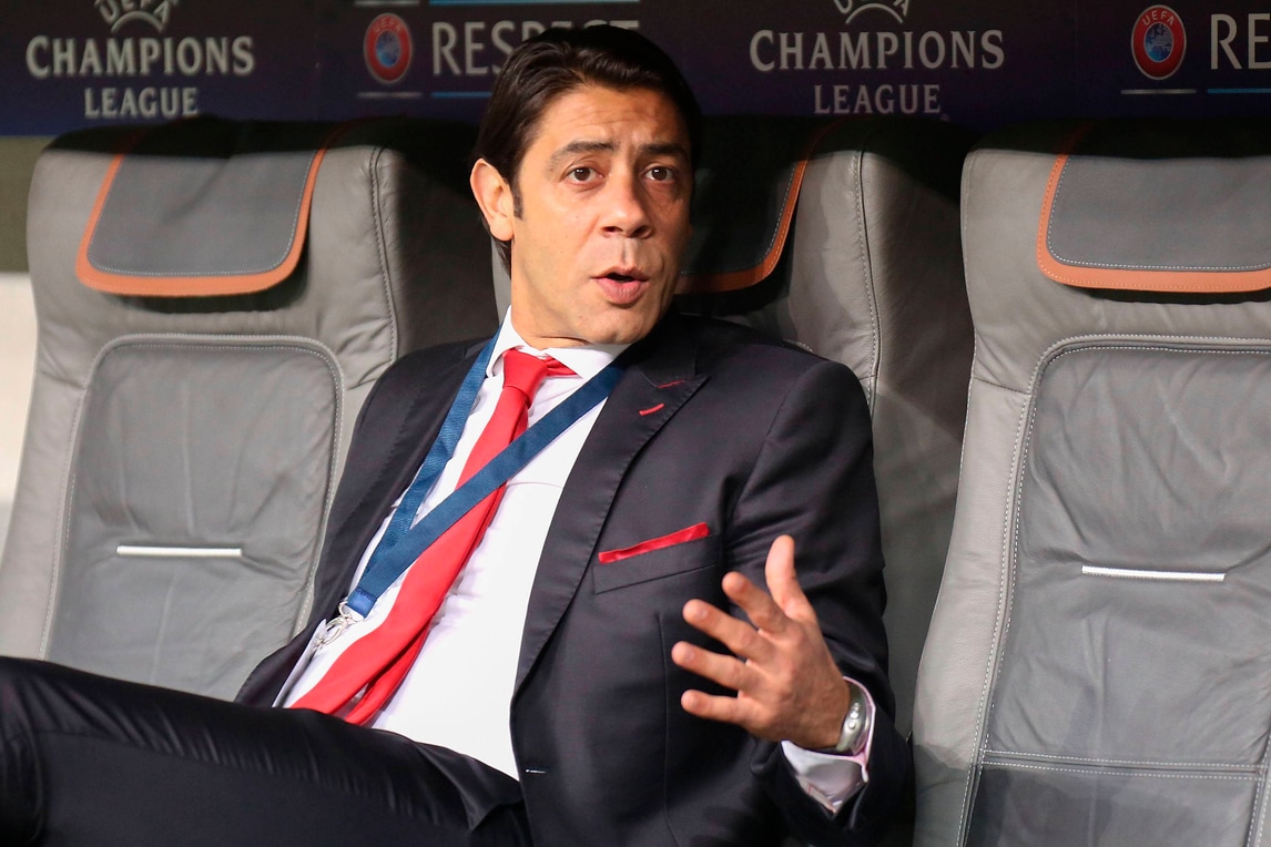 Calciomercato, la Fiorentina chiama Rui Costa