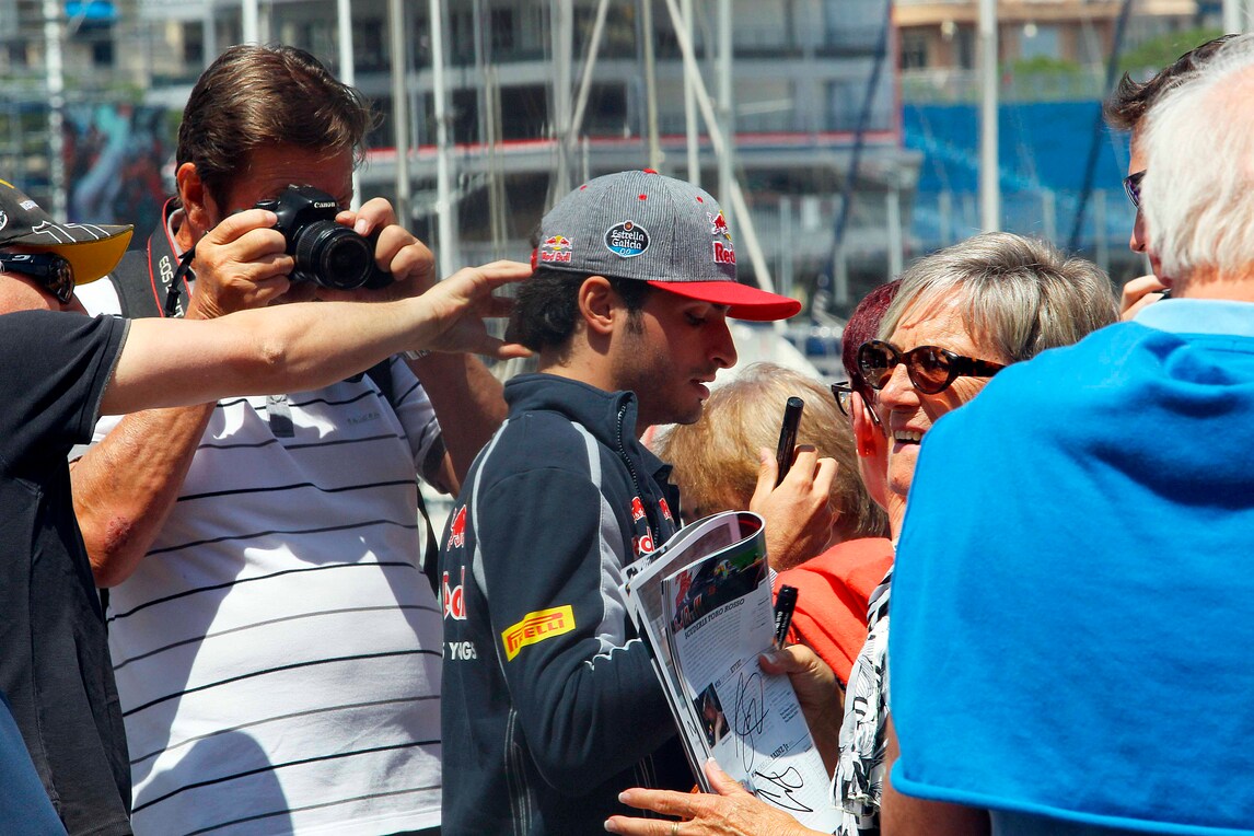 F1, Sainz: «Io alla Ferrari? Voglio trionfare in Red Bull»