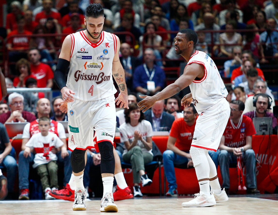 Reggio, doppia tegola: Aradori stop, Silins in forse