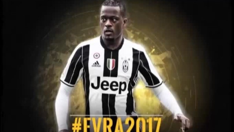 Evra, un altro anno con la Juve