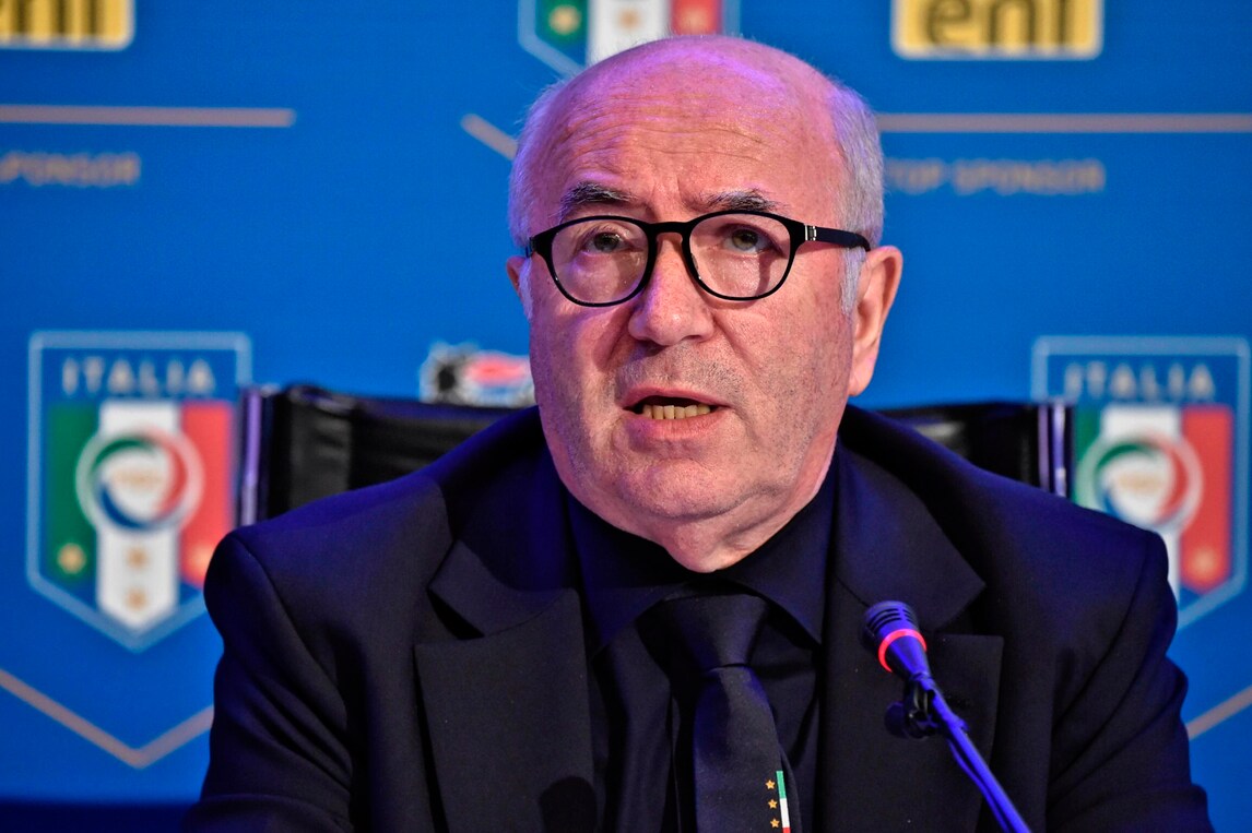 Euro 2016, Tavecchio: «Nuovo ct Italia, ci siamo. Ventura? Può essere...»