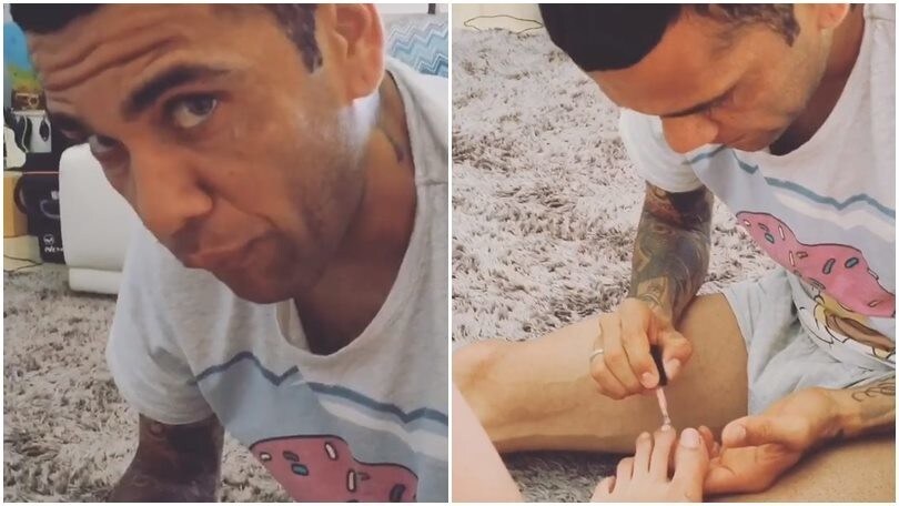 Dani Alves fa l'estetista aspettando la Juventus