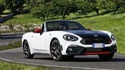Abarth 124 Spider: foto
