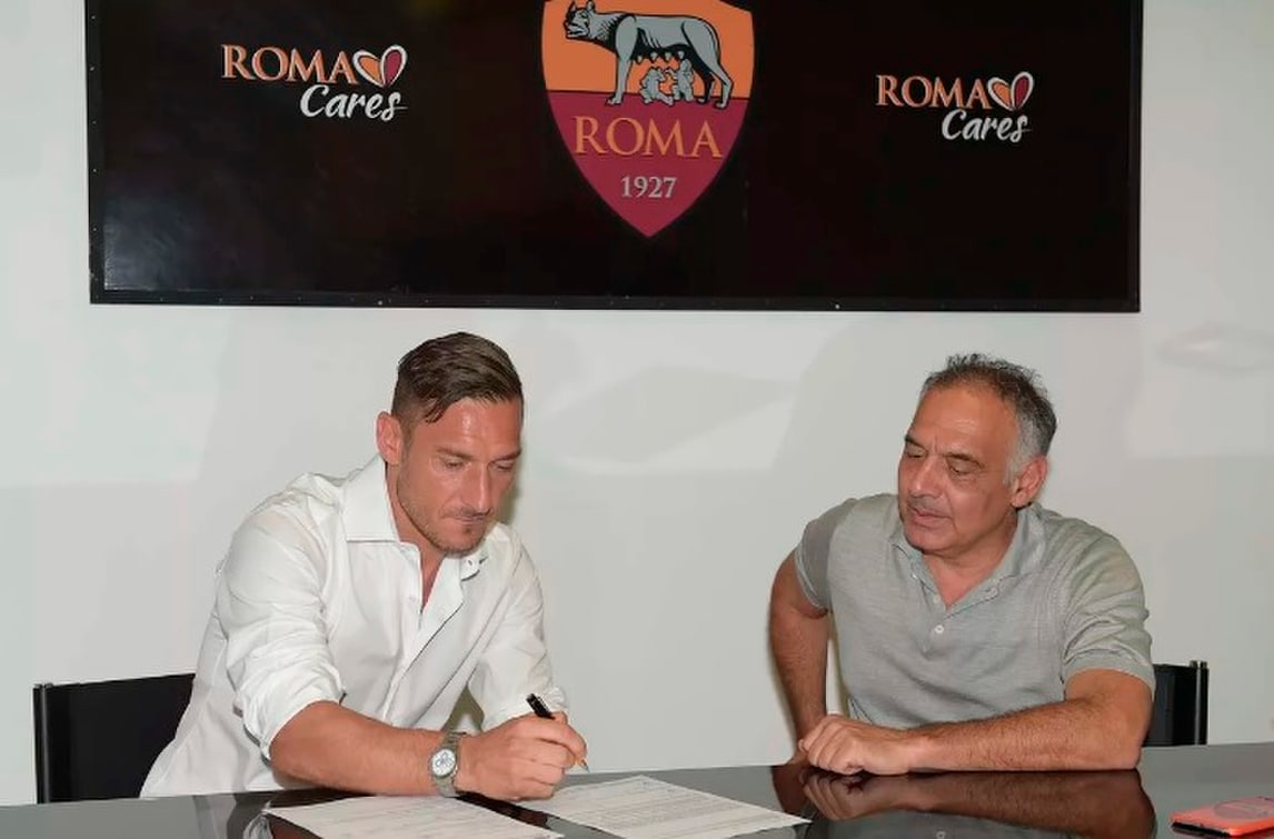 Calciomercato Roma, Totti rinnova fino al 2017: «Era il mio sogno»