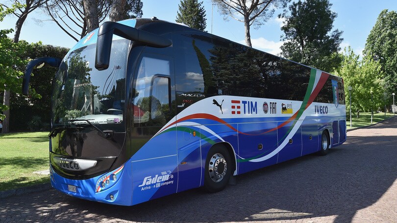 E' firmato Iveco il bus della Nazionale per gli europei