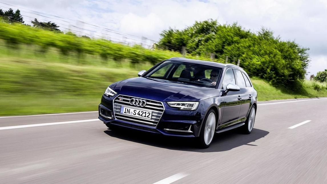 Audi S4 e S4 Avant: info, foto e prezzi