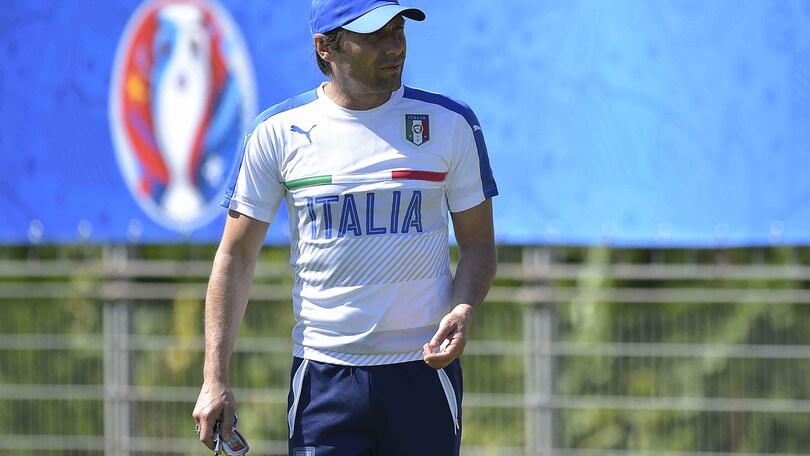 Euro 2016, Conte alla moglie: «Non possiamo festeggiare, ti rinnovo il mio amore»