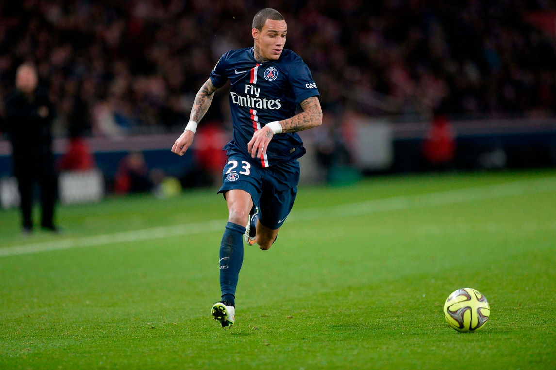 Calciomercato Roma, Sabatini tratta con Van der Wiel del Psg