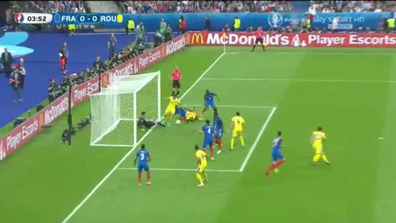 Euro 2016 Francia-Romania, Lloris salva sulla linea