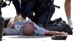 Euro 2016, follia hooligan a Marsiglia: nuovi scontri con la polizia