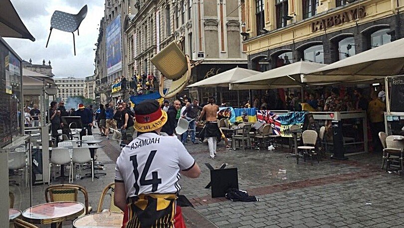 Euro 2016 Germania-Ucraina, scontri tra teppisti a Lille