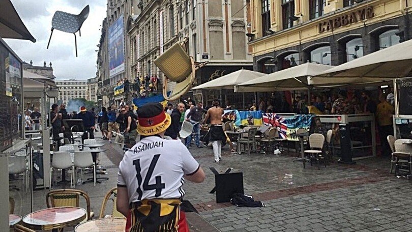 Euro 2016 Germania-Ucraina, scontri tra teppisti a Lille