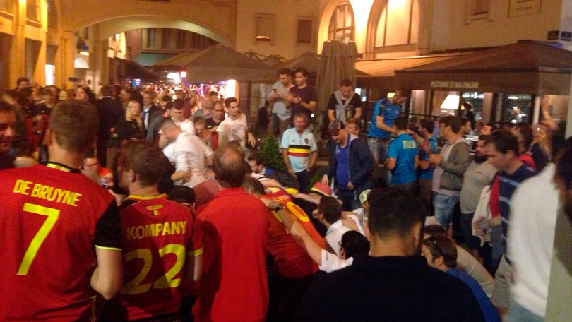 Euro 2016, festa a Lione: italiani e belgi insieme in piazza