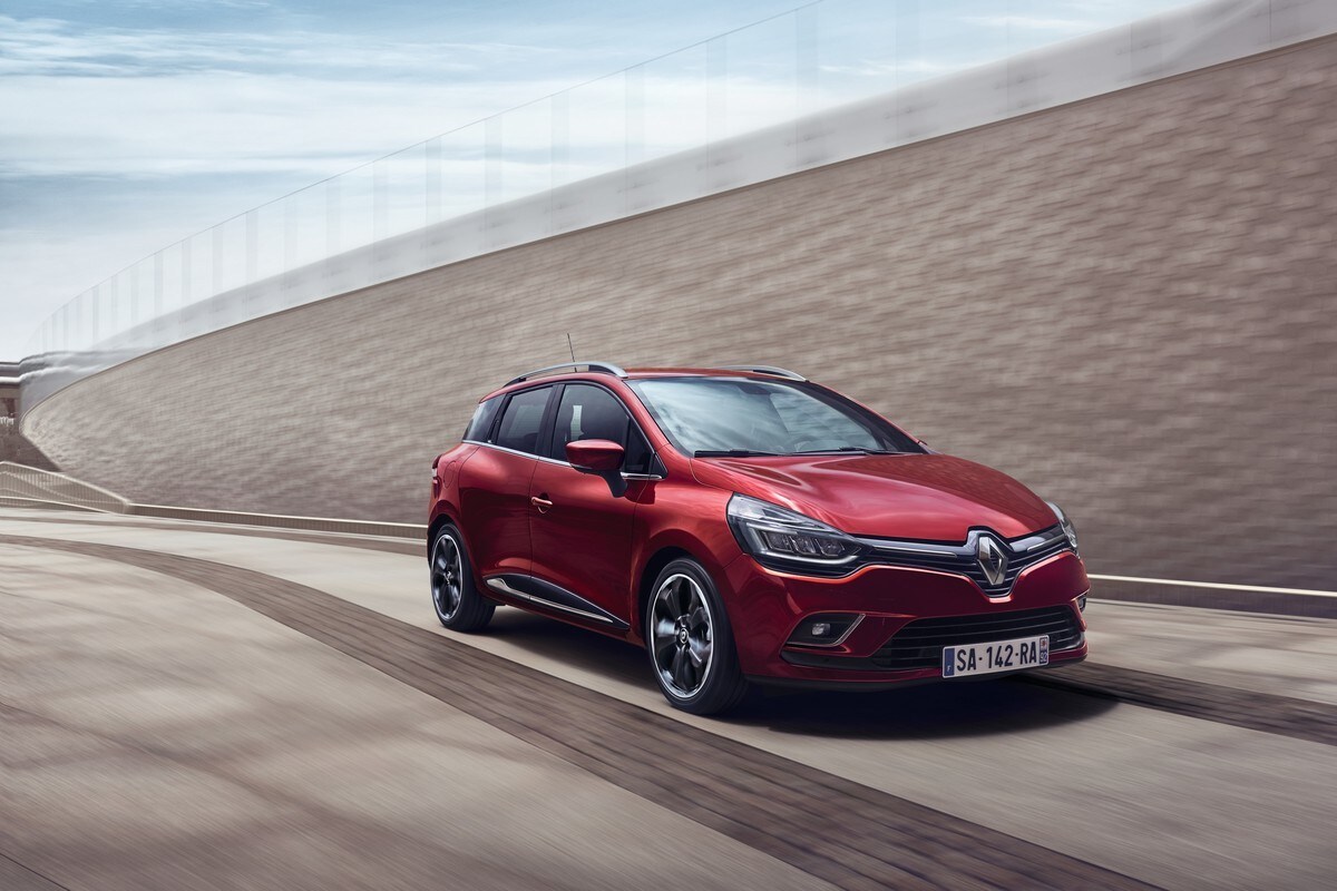 Renault Clio, piccoli ritocchi al trucco