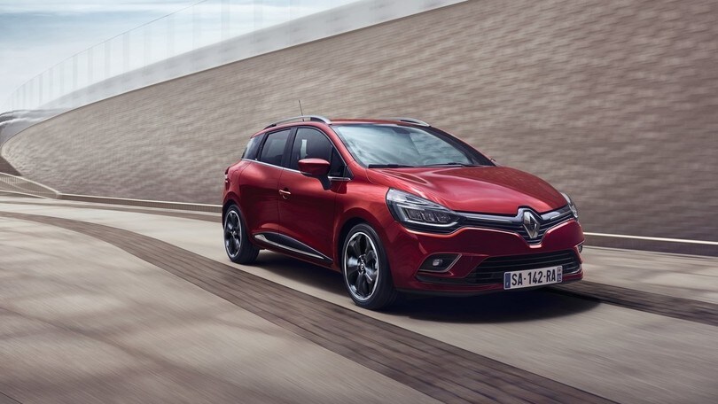 Renault Clio, piccoli ritocchi al trucco