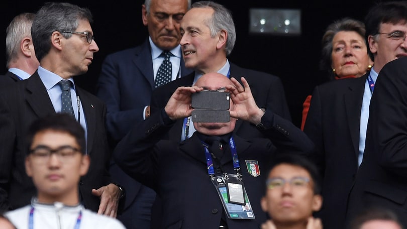 Euro 2016 Italia, Tavecchio social: foto in tribuna. C'è anche Lotito