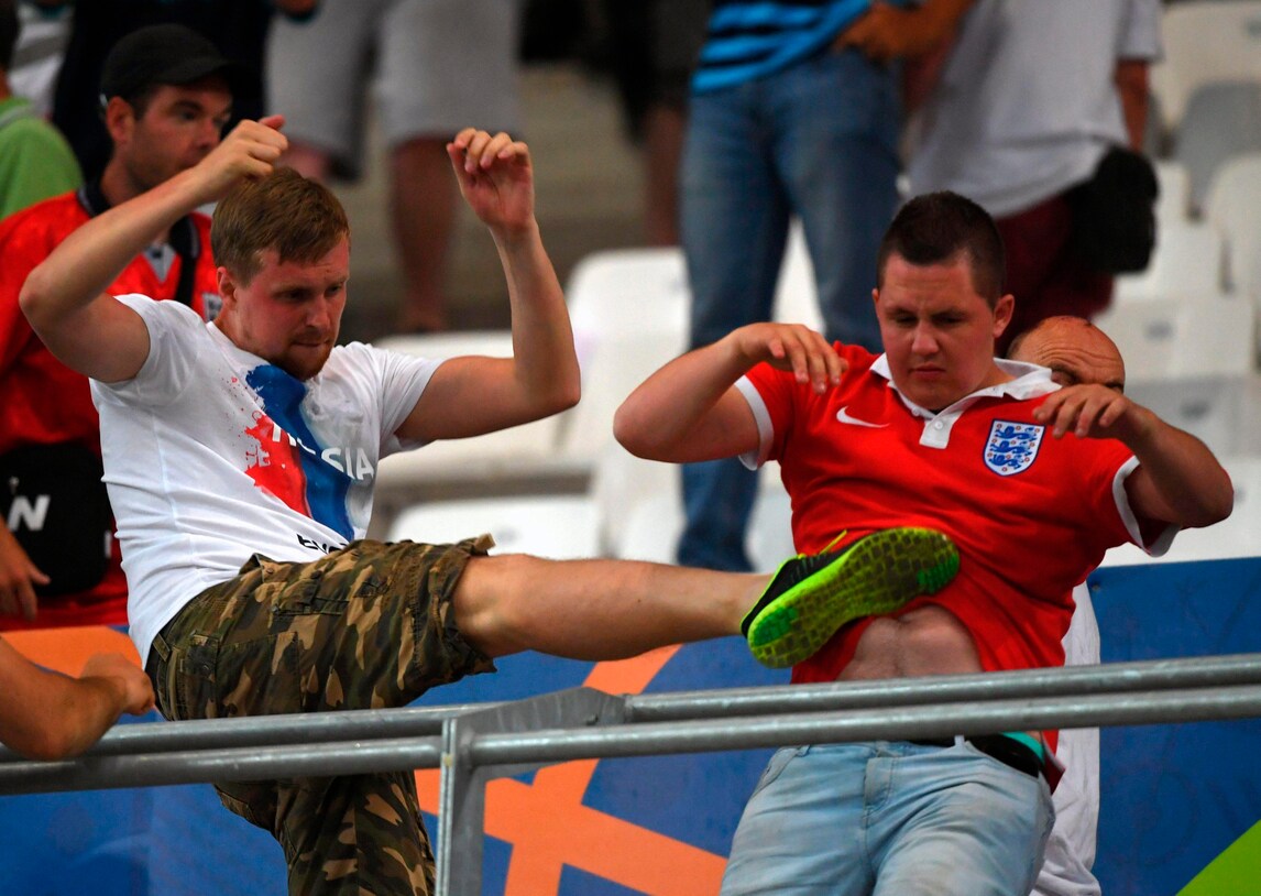 Euro 2016, Russia: carcere per tre hooligan