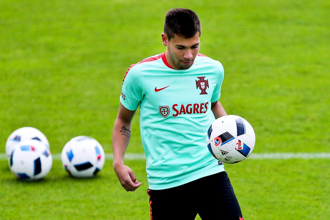Calciomercato, ufficiale: Guerreiro al Borussia Dortmund