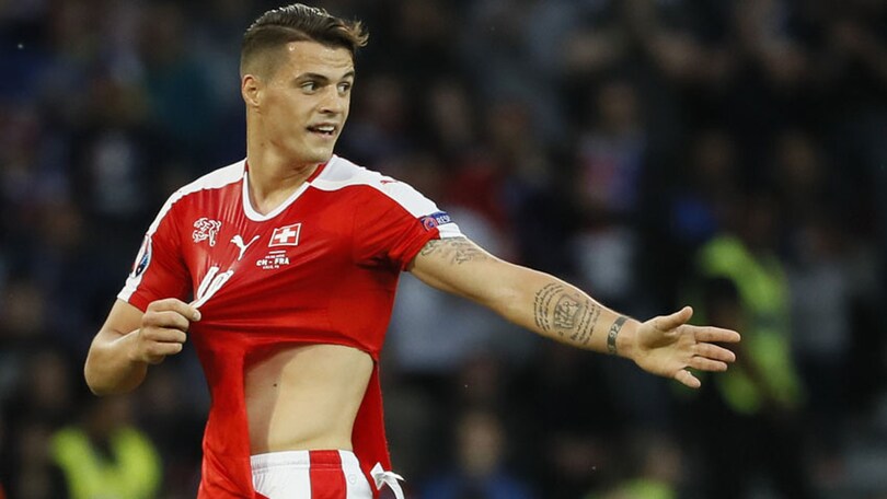 Euro 2016, Shaqiri e le maglie strappate: «Spero che la Puma non produca preservativi»