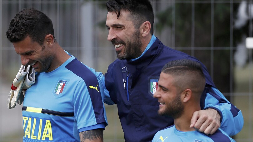 Euro 2016 Italia, Buffon elogia Conte: «L'allenatore ideale»