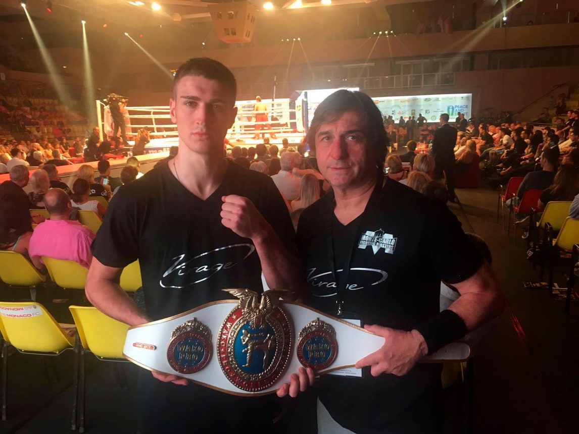 Casella campione del mondo Wako-Pro