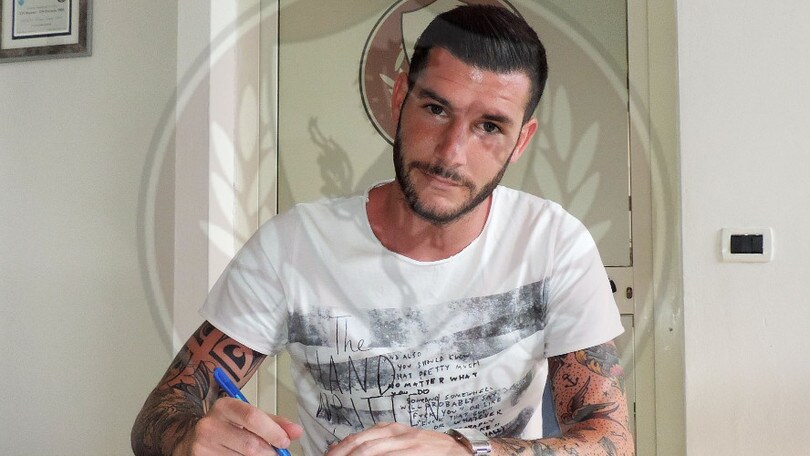 Calciomercato Arezzo, arriva l'ex Cuneo Corradi