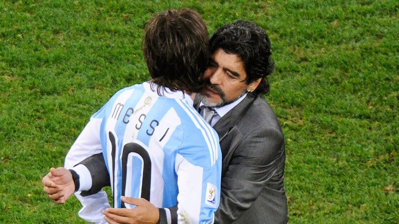 Maradona difende Messi: «Lasciatelo in pace, è un vincente»